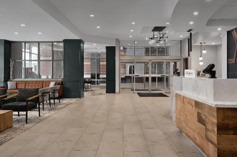 Hilton Garden Inn Denver Downtown2
