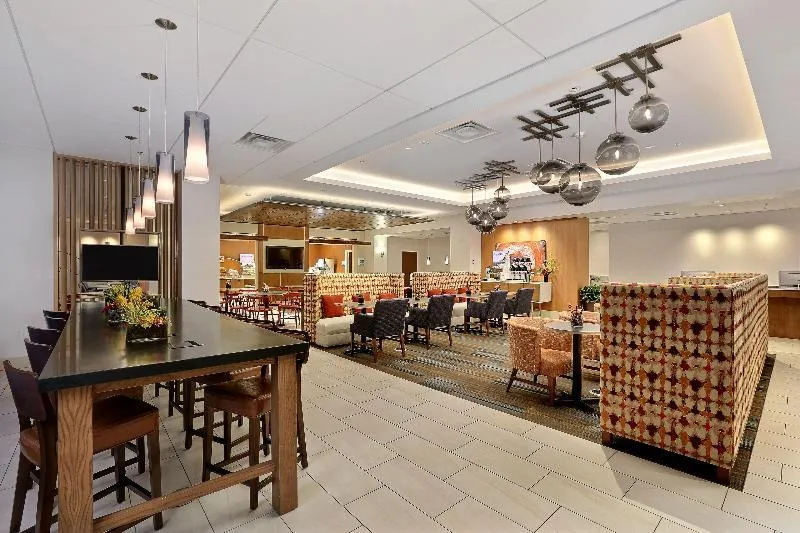 Holiday Inn Express Denver Downtown2